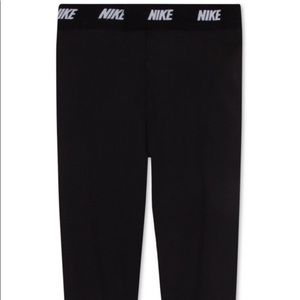 Little girls nike leggings